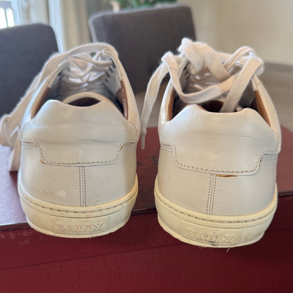 Bally Switzerland White Leather Low-Top Sneakers - Picture 4 of 9